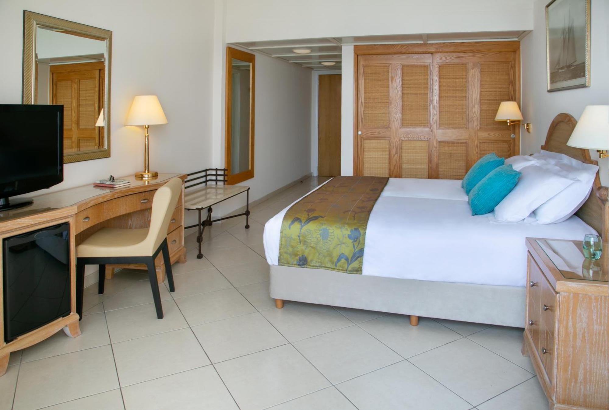 Atlantica Miramare Beach Limassol Kültér fotó